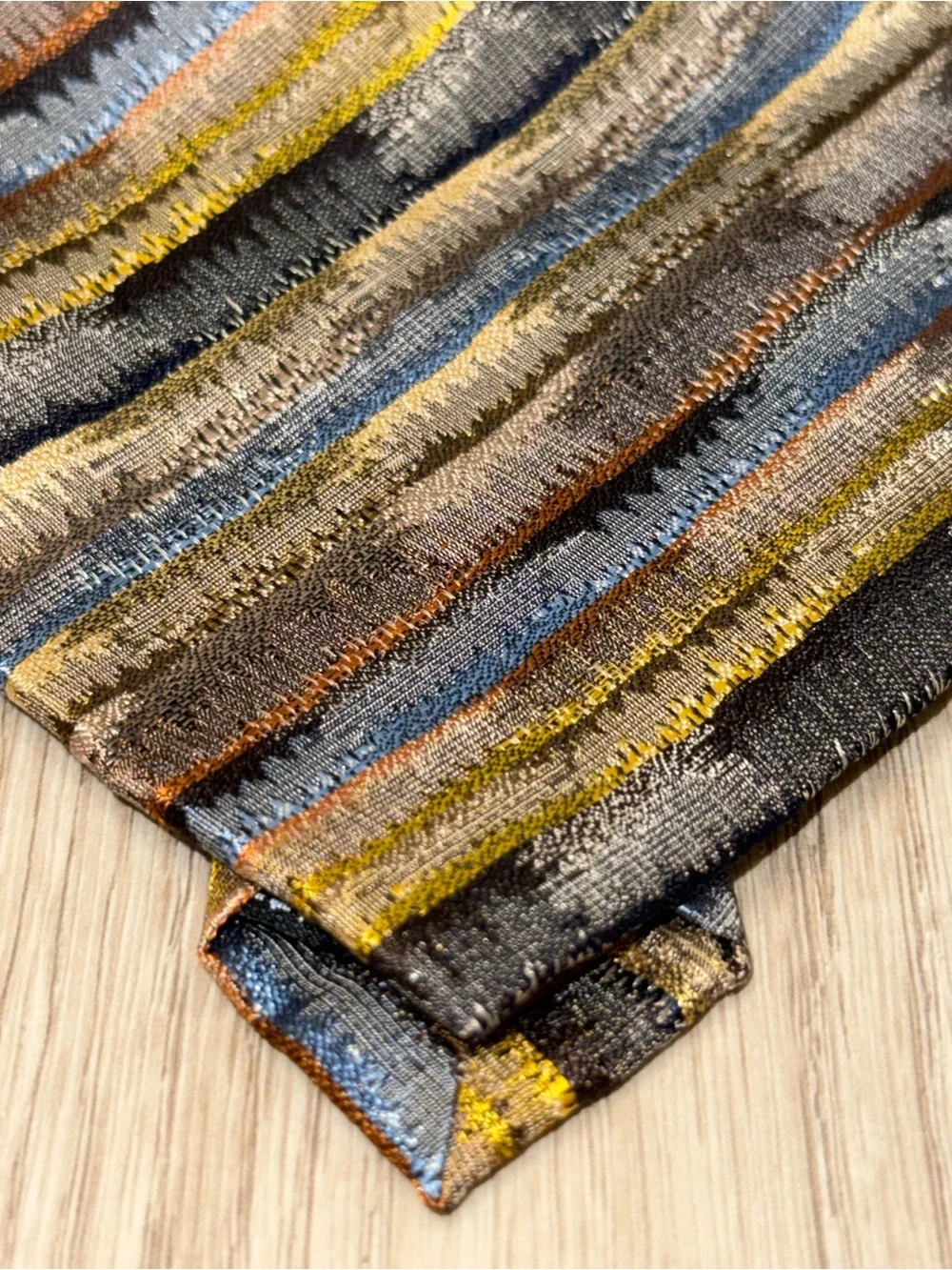 Pavone Men’s 100% Silk Abstract Diagonal Striped Designer Necktie Made In Italy